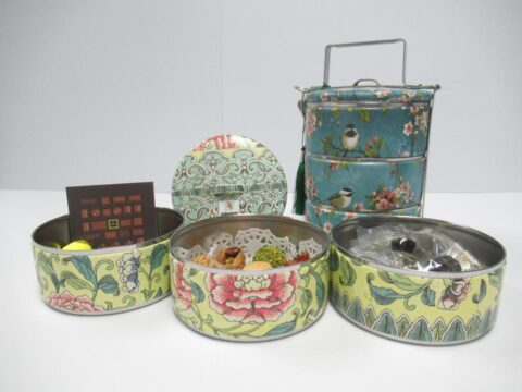 Rembawang Staff Members Receive Tiffins For Hari Raya